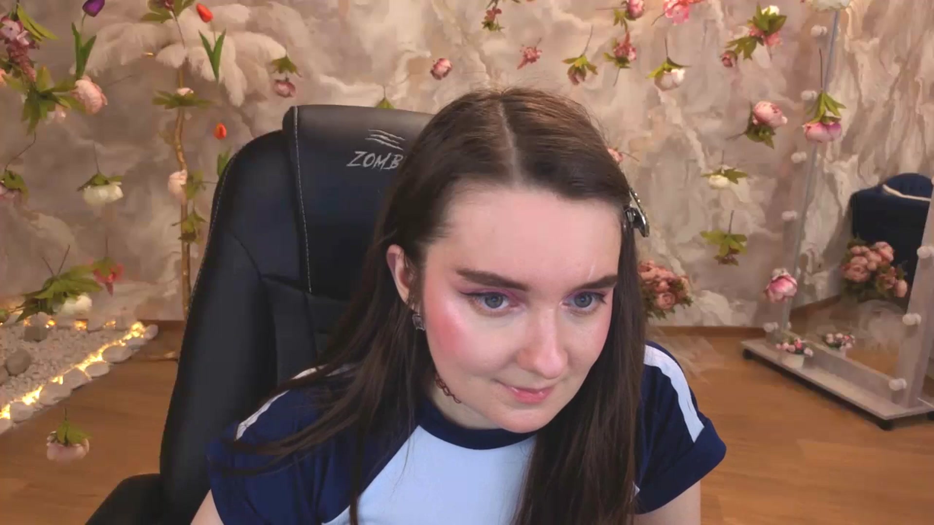 Gallery image thumbnail from Milim_Nava's myfreecams stream on, 04/19/2026, 23:50 image 19 of 20