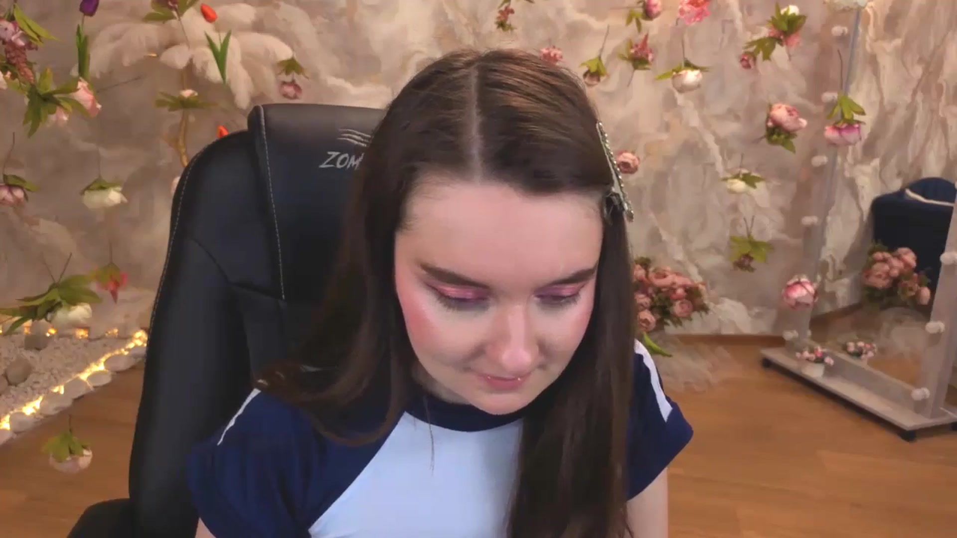 Gallery image thumbnail from Milim_Nava's myfreecams stream on, 04/19/2026, 23:50 image 17 of 20
