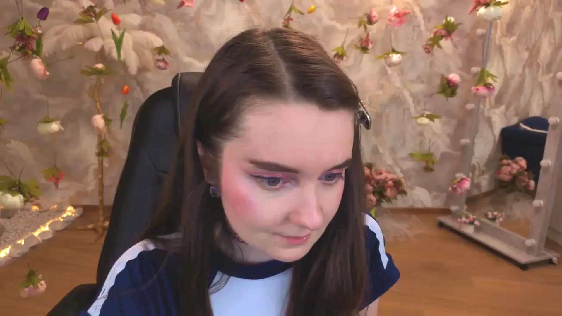 Gallery image thumbnail from Milim_Nava's myfreecams stream on, 04/19/2026, 23:50 image 4 of 20