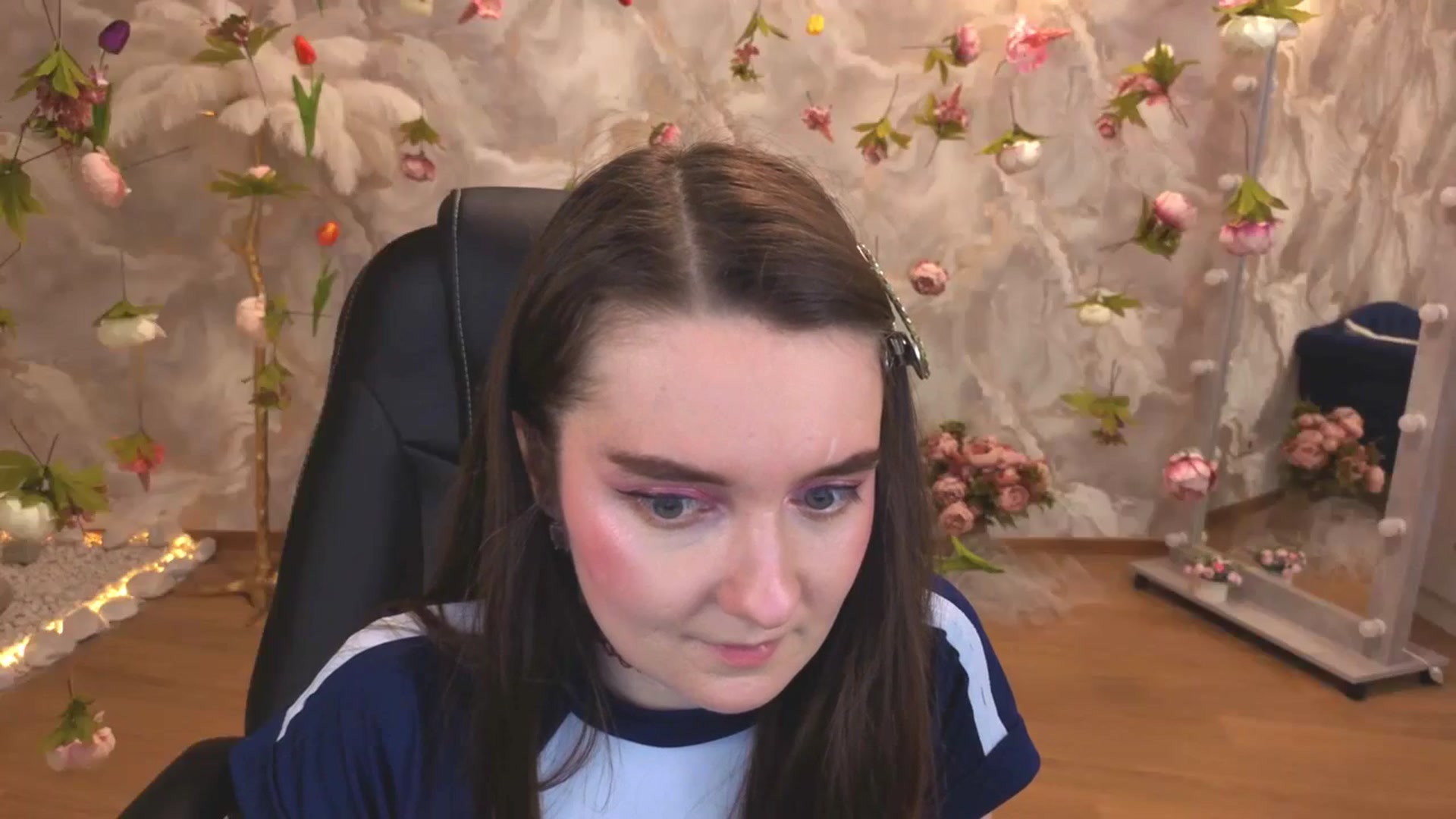 Gallery image thumbnail from Milim_Nava's myfreecams stream on, 04/19/2026, 23:50 image 6 of 20