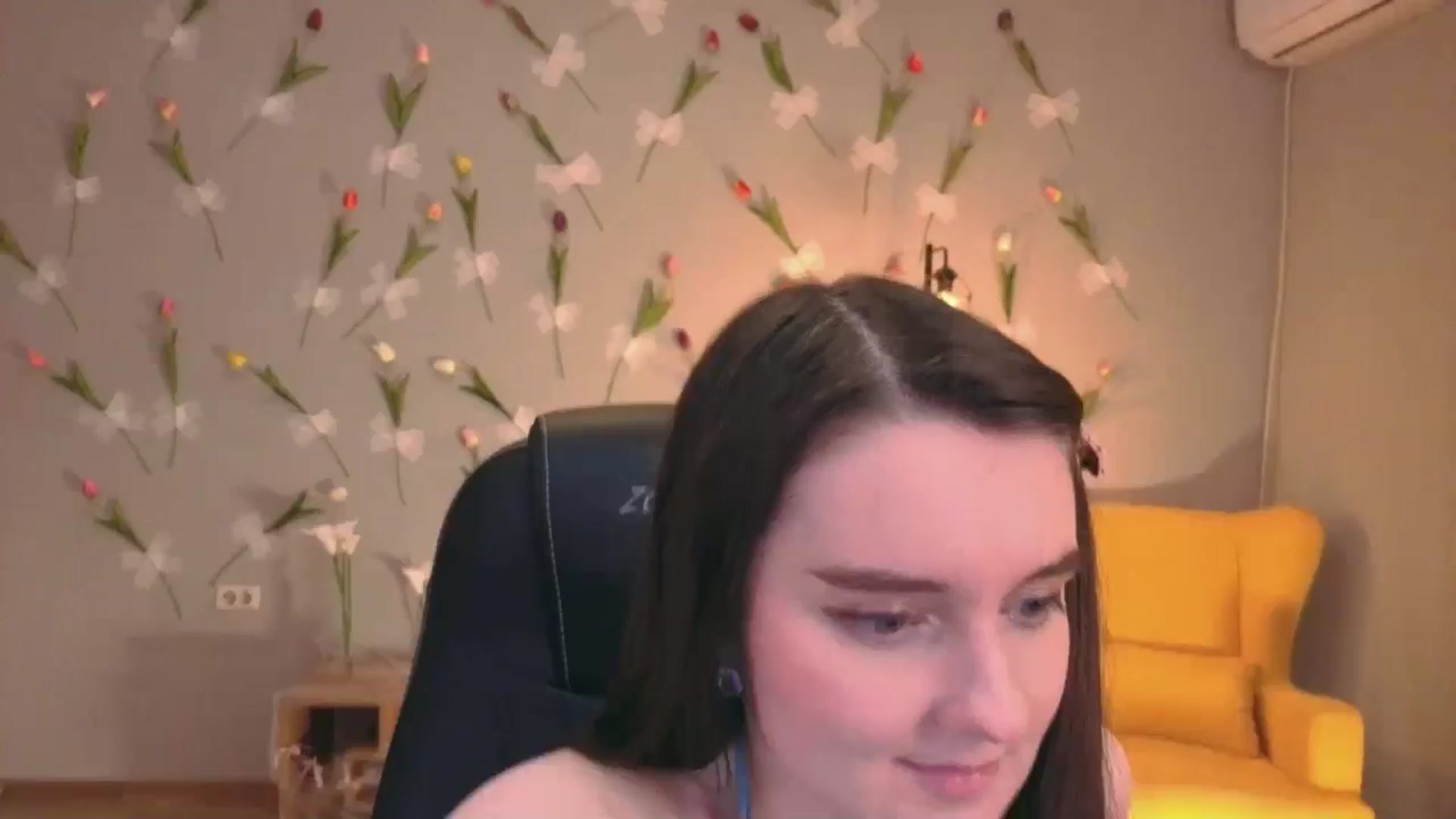 Gallery image thumbnail from Milim_Nava's myfreecams stream on, 04/21/2026, 01:42 image 16 of 20