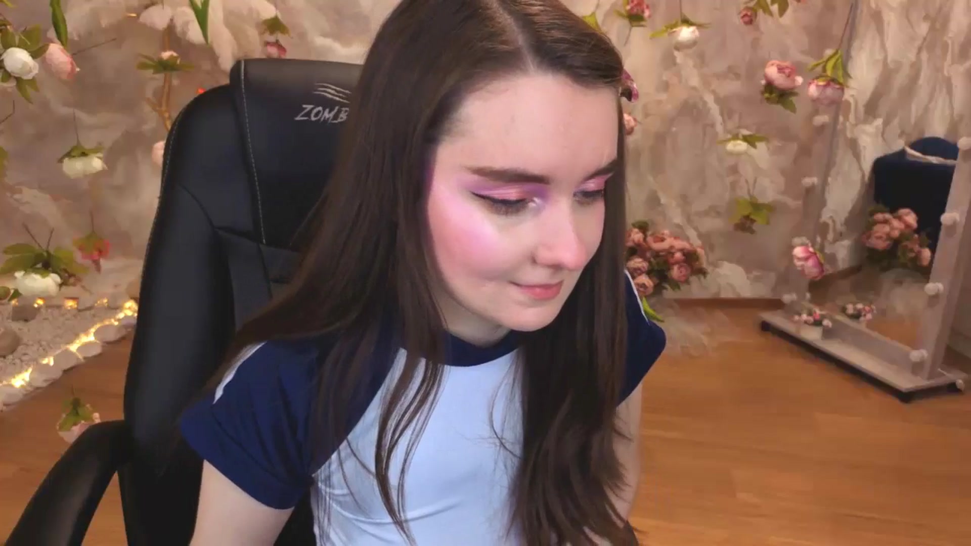 Gallery image thumbnail from Milim_Nava's myfreecams stream on, 04/21/2026, 21:26 image 6 of 20
