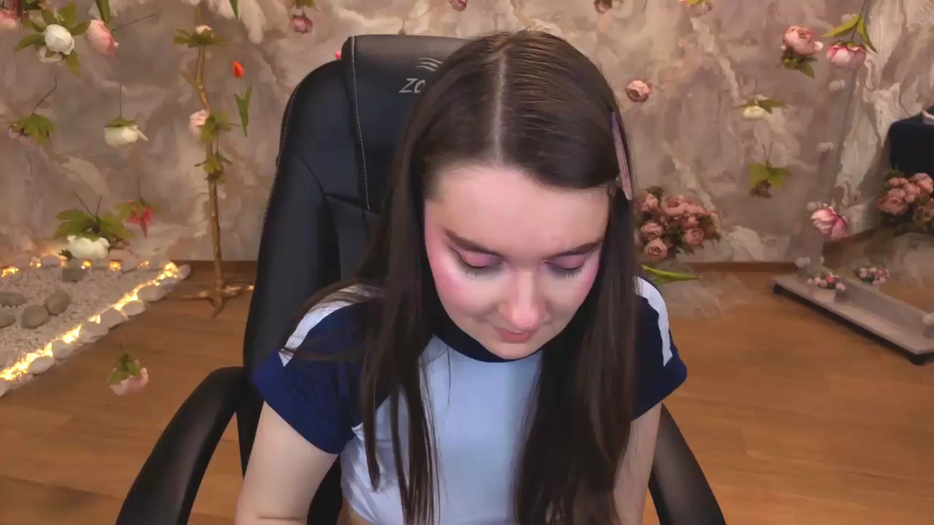 Gallery image thumbnail from Milim_Nava's myfreecams stream on, 04/21/2026, 22:20 image 7 of 20