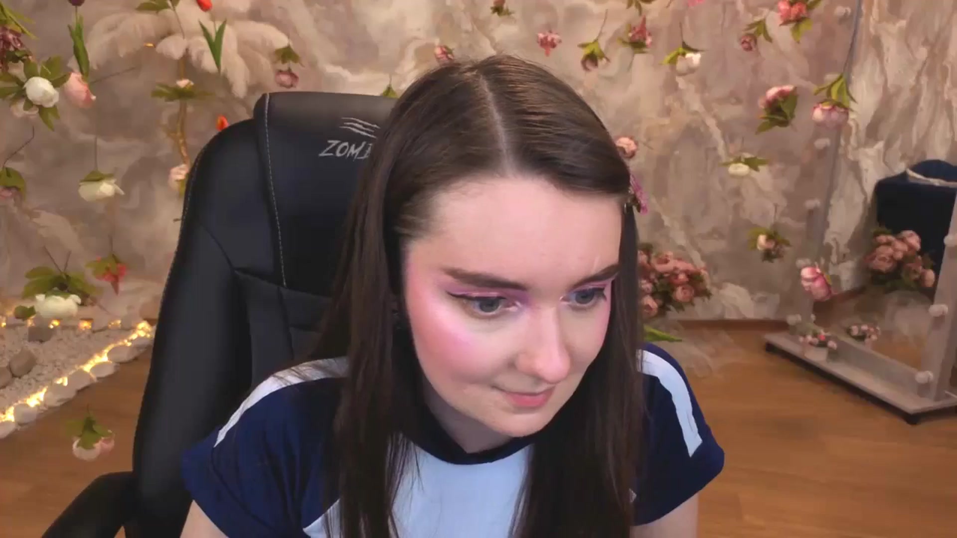 Gallery image thumbnail from Milim_Nava's myfreecams stream on, 04/21/2026, 22:20 image 15 of 20