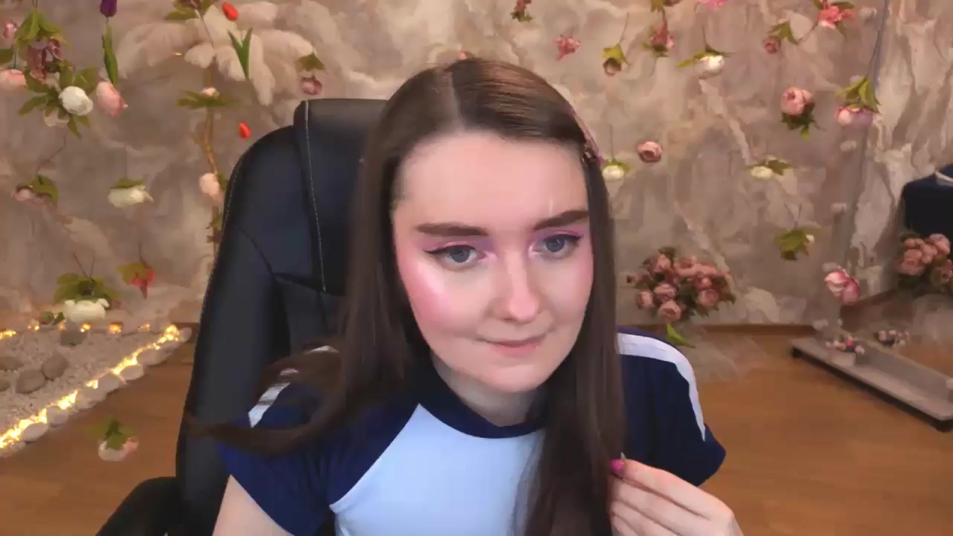 Gallery image thumbnail from Milim_Nava's myfreecams stream on, 04/21/2026, 22:20 image 3 of 20