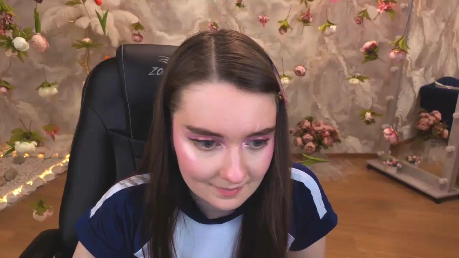 Gallery image thumbnail from Milim_Nava's myfreecams stream on, 04/21/2026, 22:20 image 14 of 20