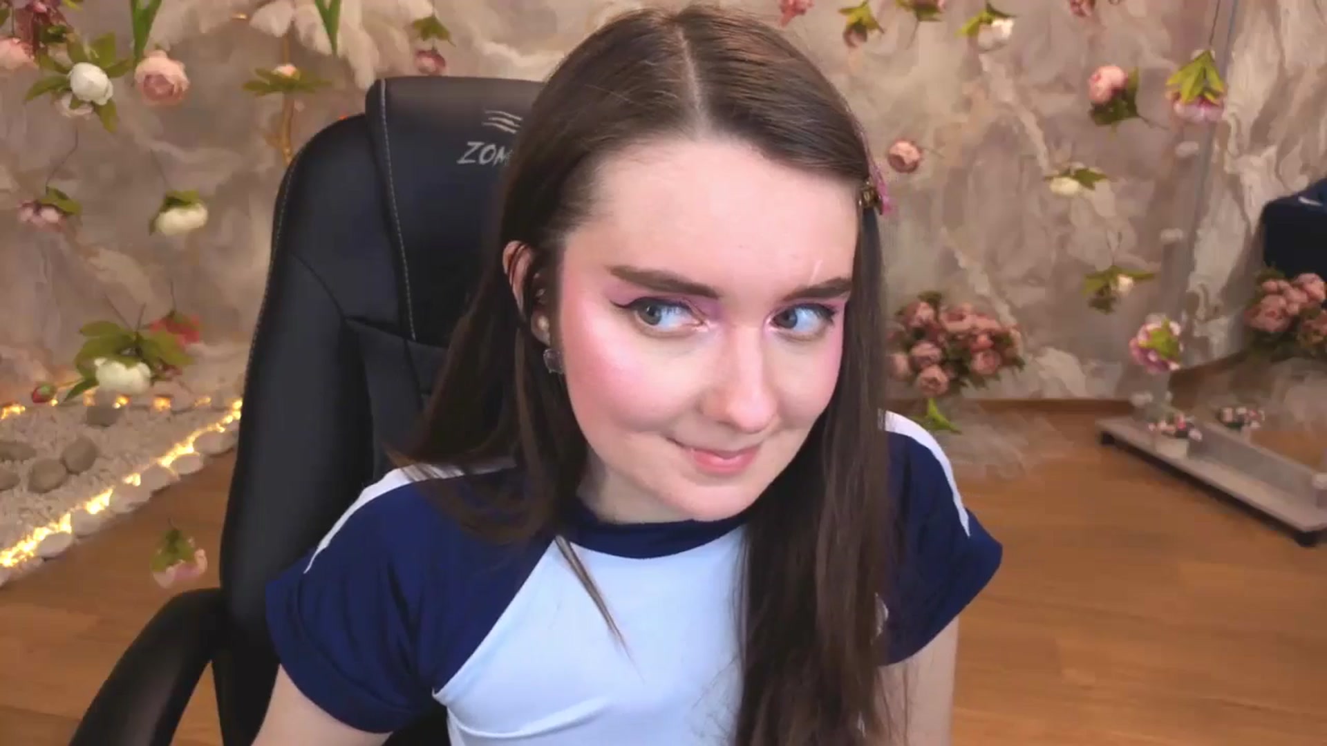 Gallery image thumbnail from Milim_Nava's myfreecams stream on, 04/21/2026, 23:49 image 4 of 20