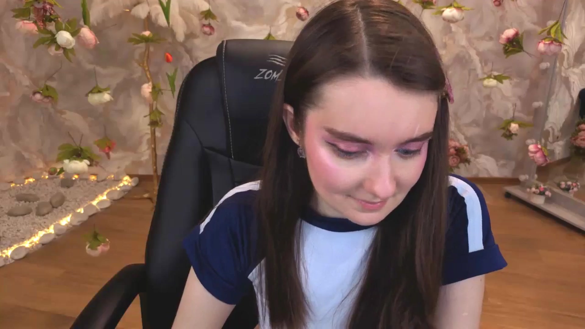 Gallery image thumbnail from Milim_Nava's myfreecams stream on, 04/22/2026, 01:25 image 12 of 20