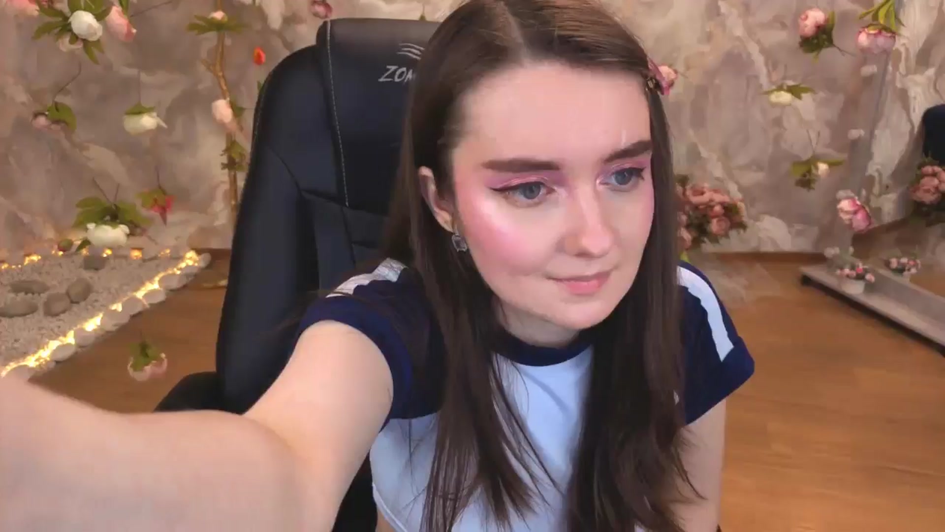 Gallery image thumbnail from Milim_Nava's myfreecams stream on, 04/22/2026, 01:25 image 18 of 20