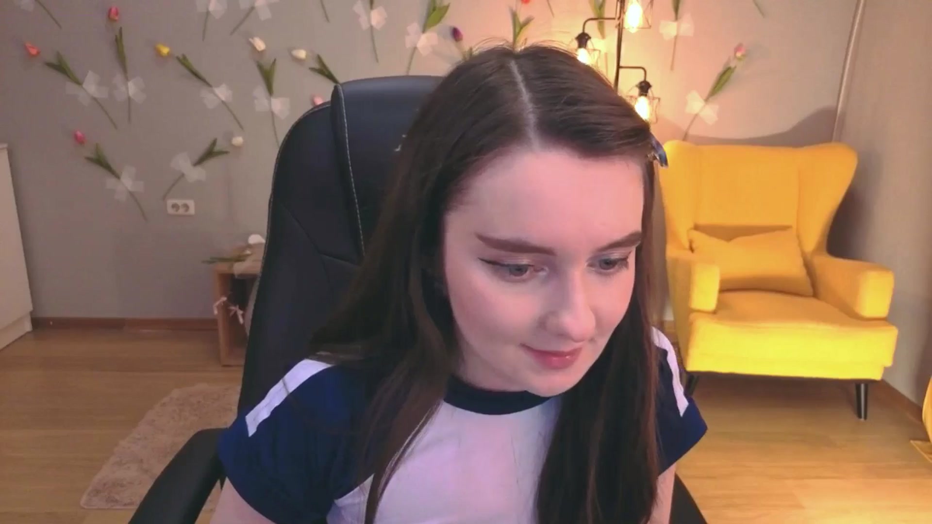 Gallery image thumbnail from Milim_Nava's myfreecams stream on, 04/25/2026, 09:15 image 4 of 20