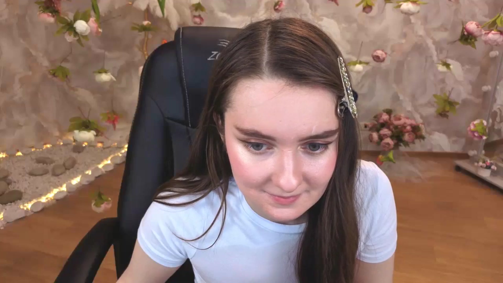 Gallery image thumbnail from Milim_Nava's myfreecams stream on, 04/27/2026, 23:37 image 11 of 20