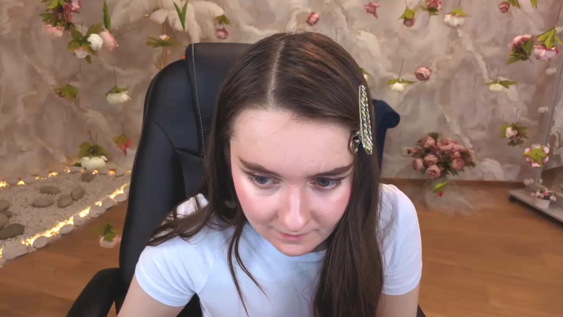 Gallery image thumbnail from Milim_Nava's myfreecams stream on, 04/27/2026, 23:37 image 13 of 20