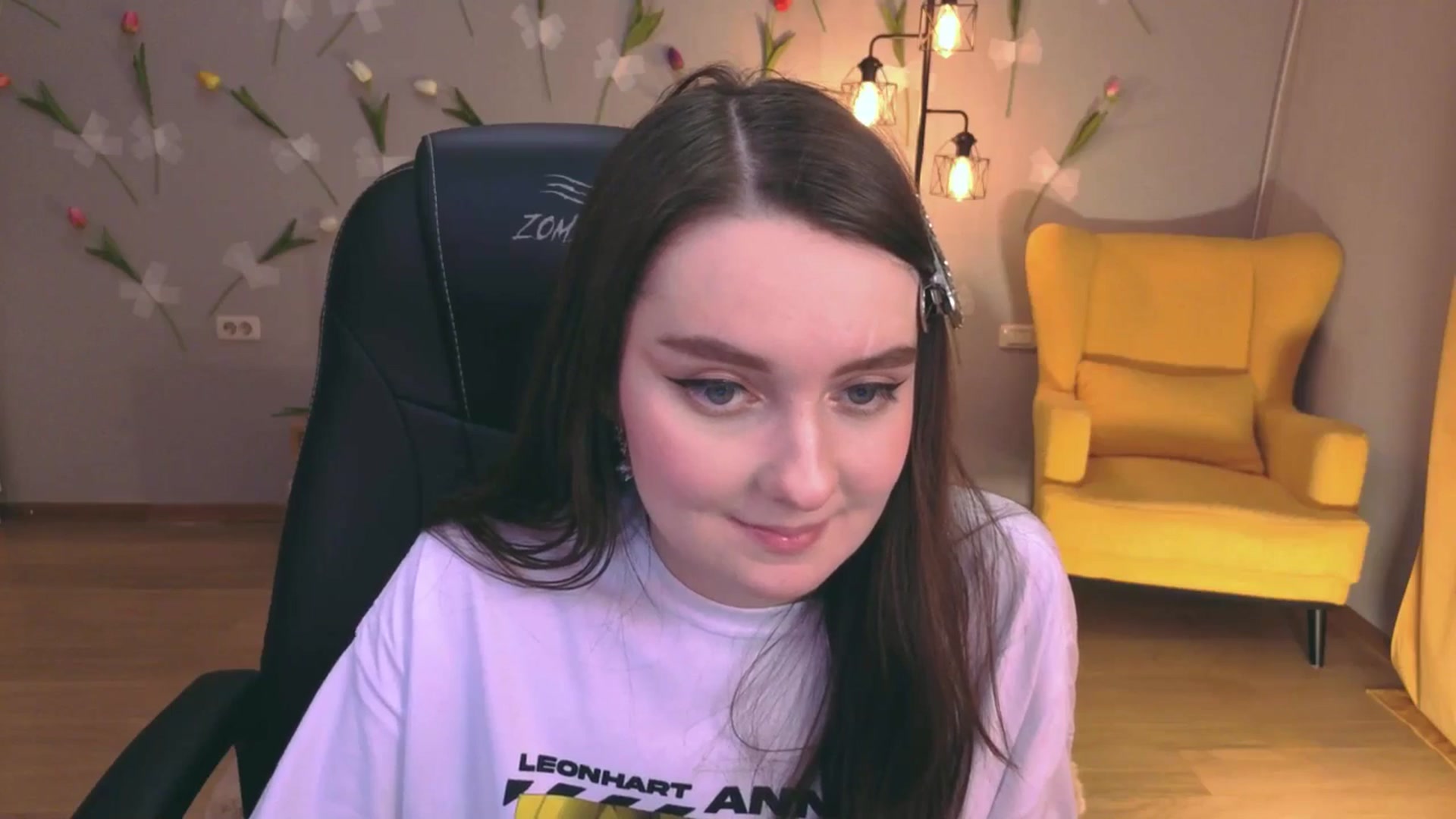 Gallery image thumbnail from Milim_Nava's myfreecams stream on, 04/28/2026, 20:56 image 16 of 20