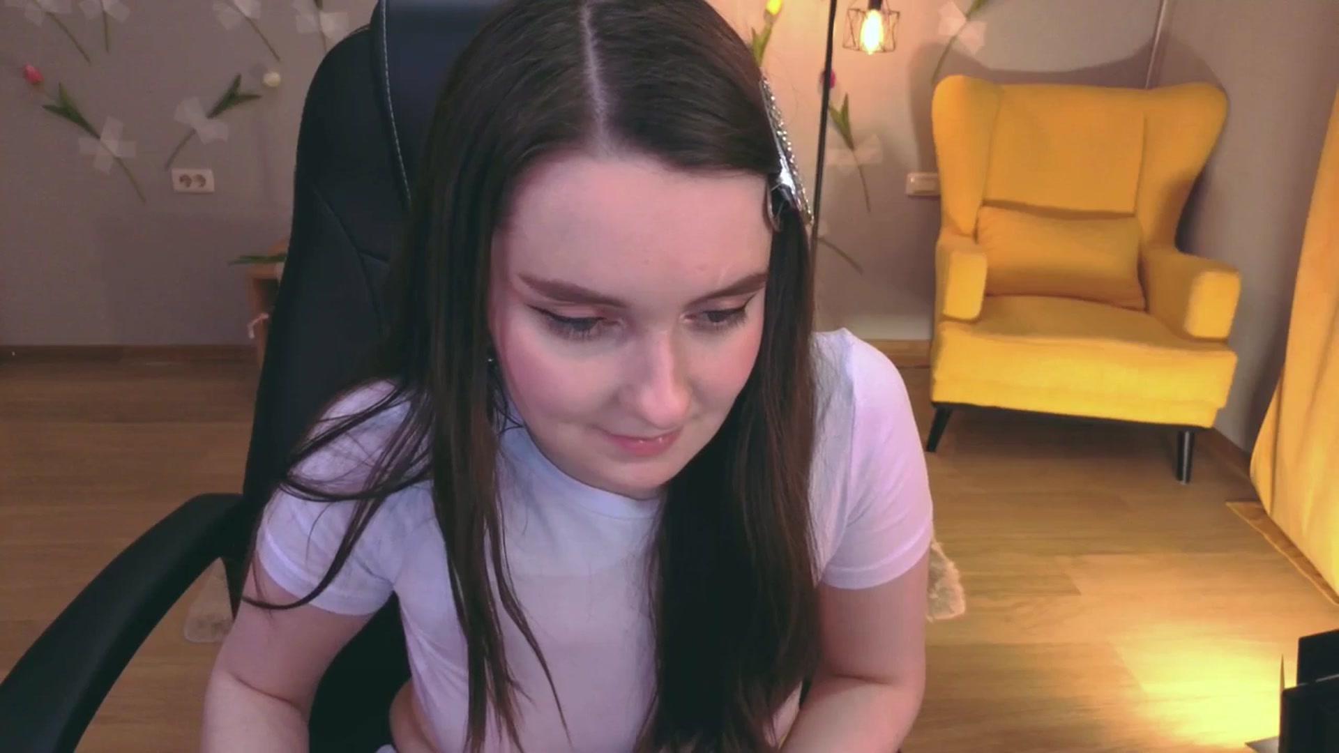 Gallery image thumbnail from Milim_Nava's myfreecams stream on, 04/29/2026, 24:20 image 14 of 20