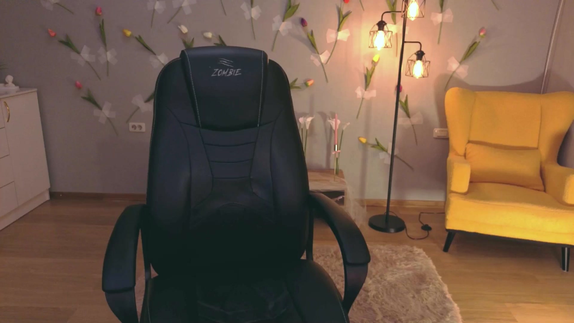 Gallery image thumbnail from Milim_Nava's myfreecams stream on, 04/29/2026, 24:20 image 16 of 20