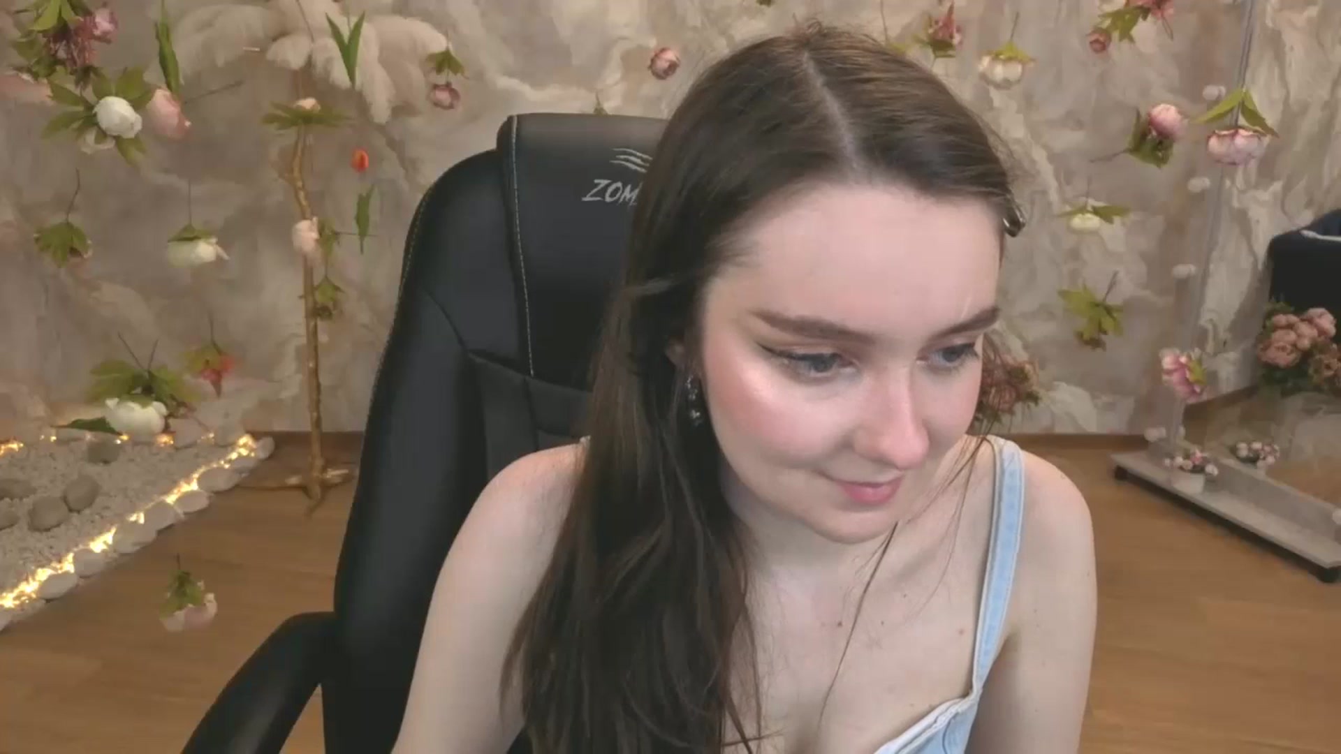 Gallery image thumbnail from Milim_Nava's myfreecams stream on, 04/30/2026, 19:51 image 14 of 20