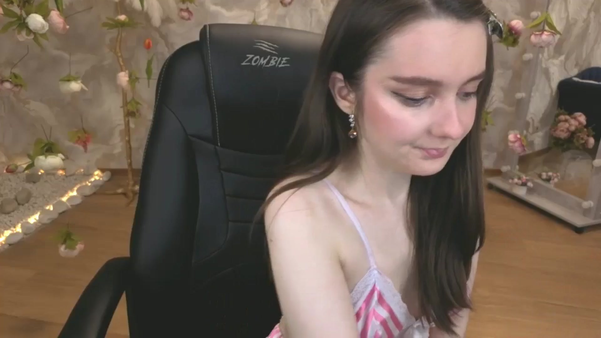 Gallery image thumbnail from Milim_Nava's myfreecams stream on, 04/30/2026, 21:41 image 7 of 20