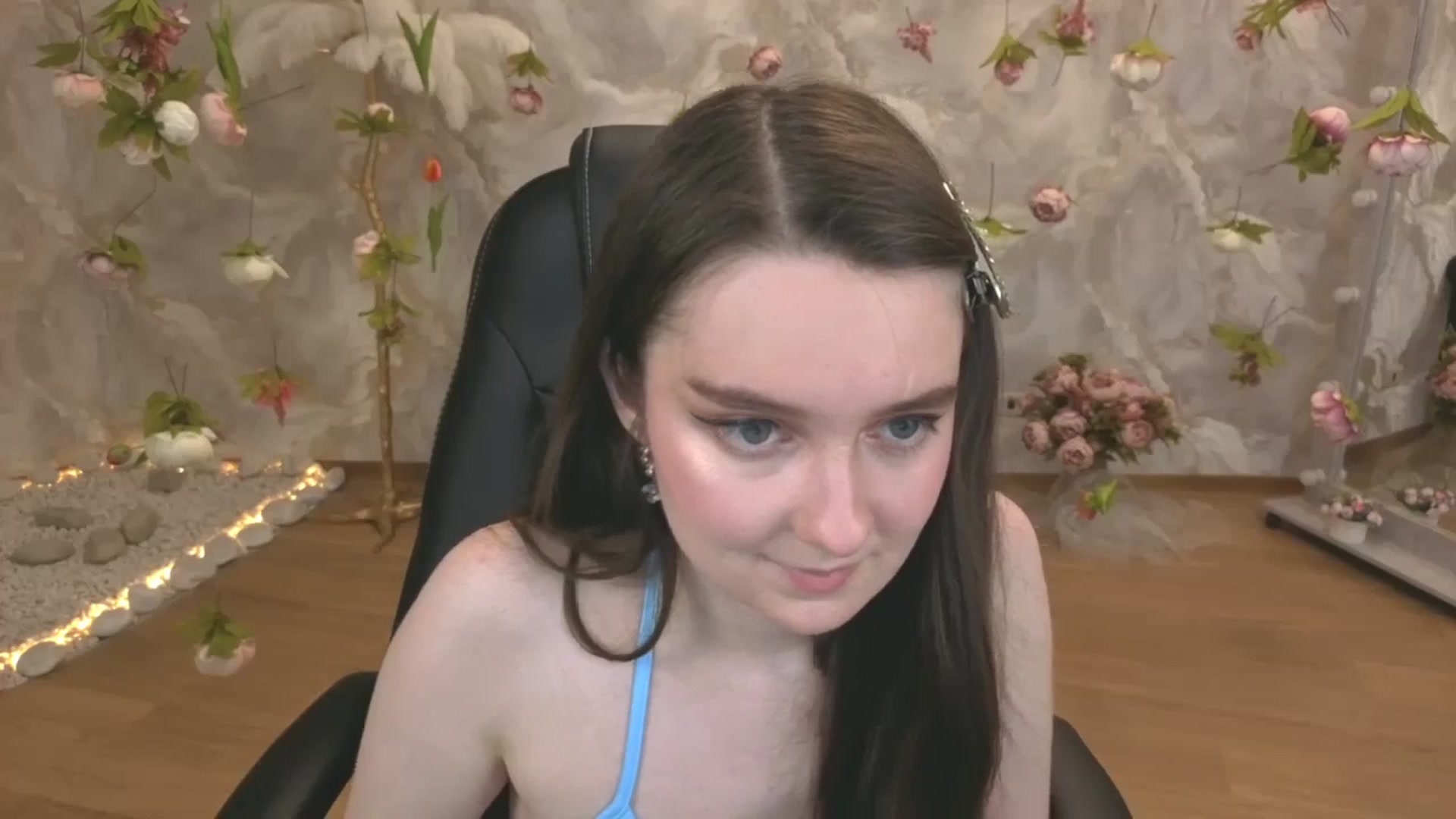 Gallery image thumbnail from Milim_Nava's myfreecams stream on, 05/01/2026, 24:01 image 16 of 20
