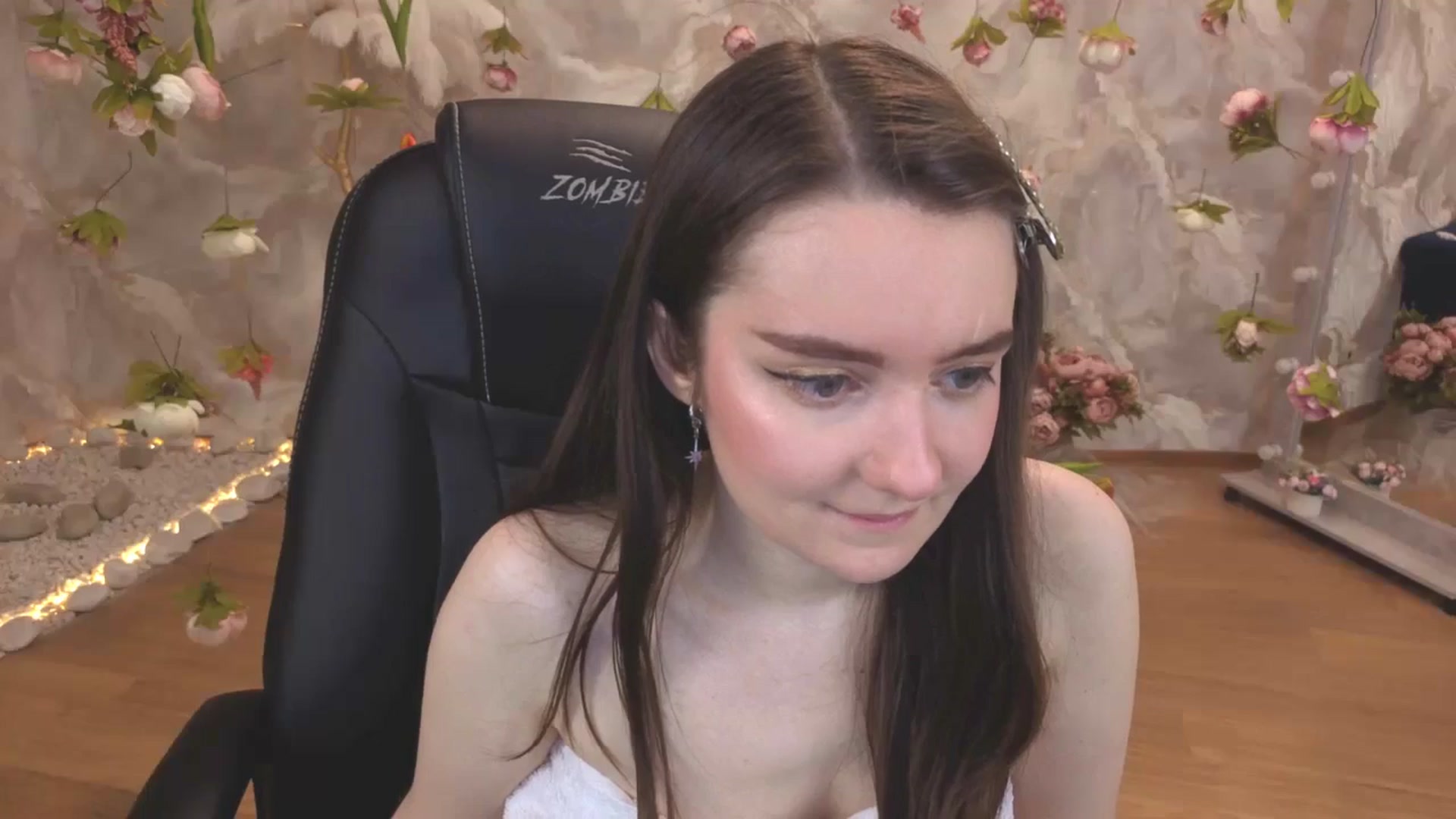 Gallery image thumbnail from Milim_Nava's myfreecams stream on, 05/04/2026, 04:25 image 14 of 20