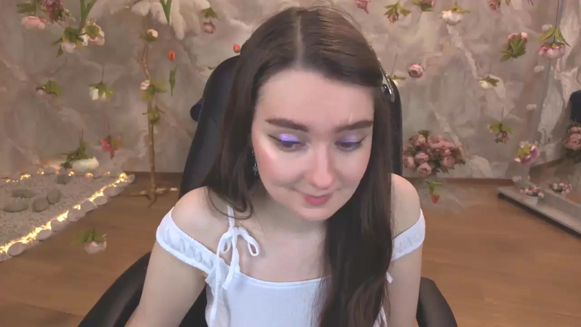 Gallery image thumbnail from Milim_Nava's myfreecams stream on, 05/06/2026, 03:53 image 8 of 20