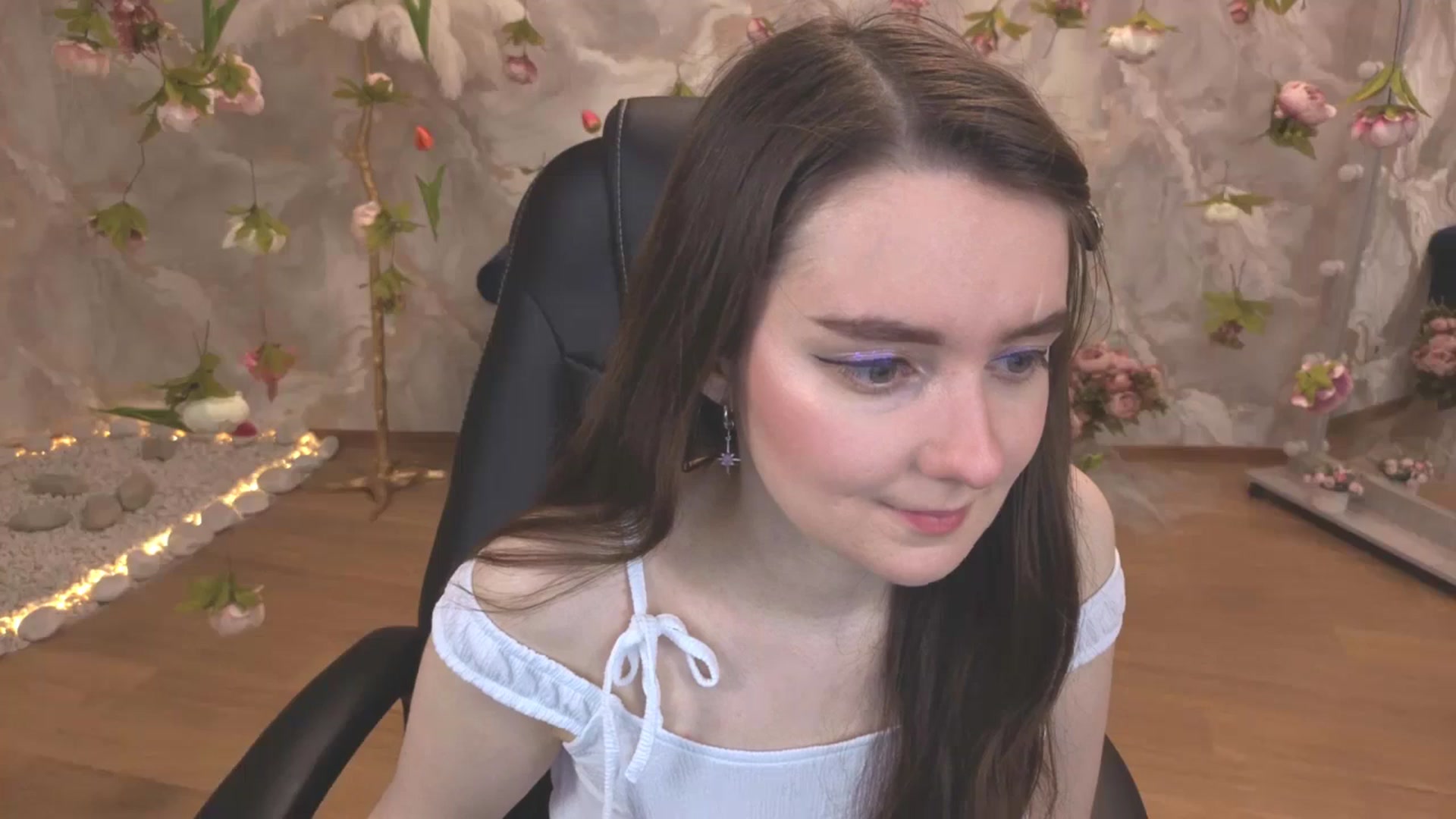 Gallery image thumbnail from Milim_Nava's myfreecams stream on, 05/06/2026, 03:53 image 9 of 20