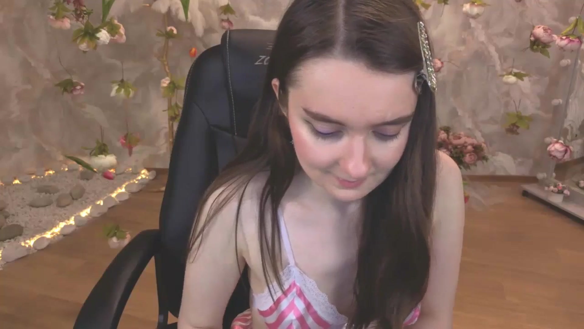 Gallery image thumbnail from Milim_Nava's myfreecams stream on, 05/06/2026, 09:04 image 18 of 20