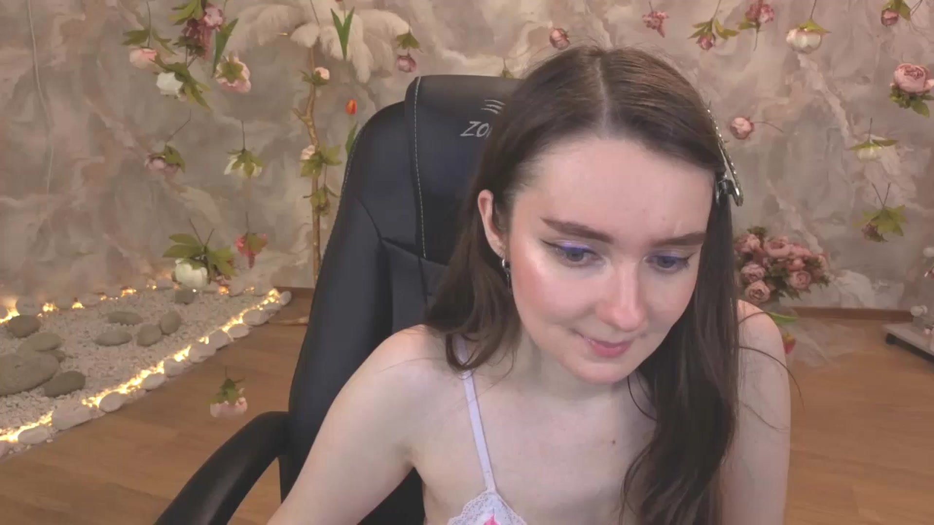 Gallery image thumbnail from Milim_Nava's myfreecams stream on, 05/06/2026, 11:48 image 1 of 20