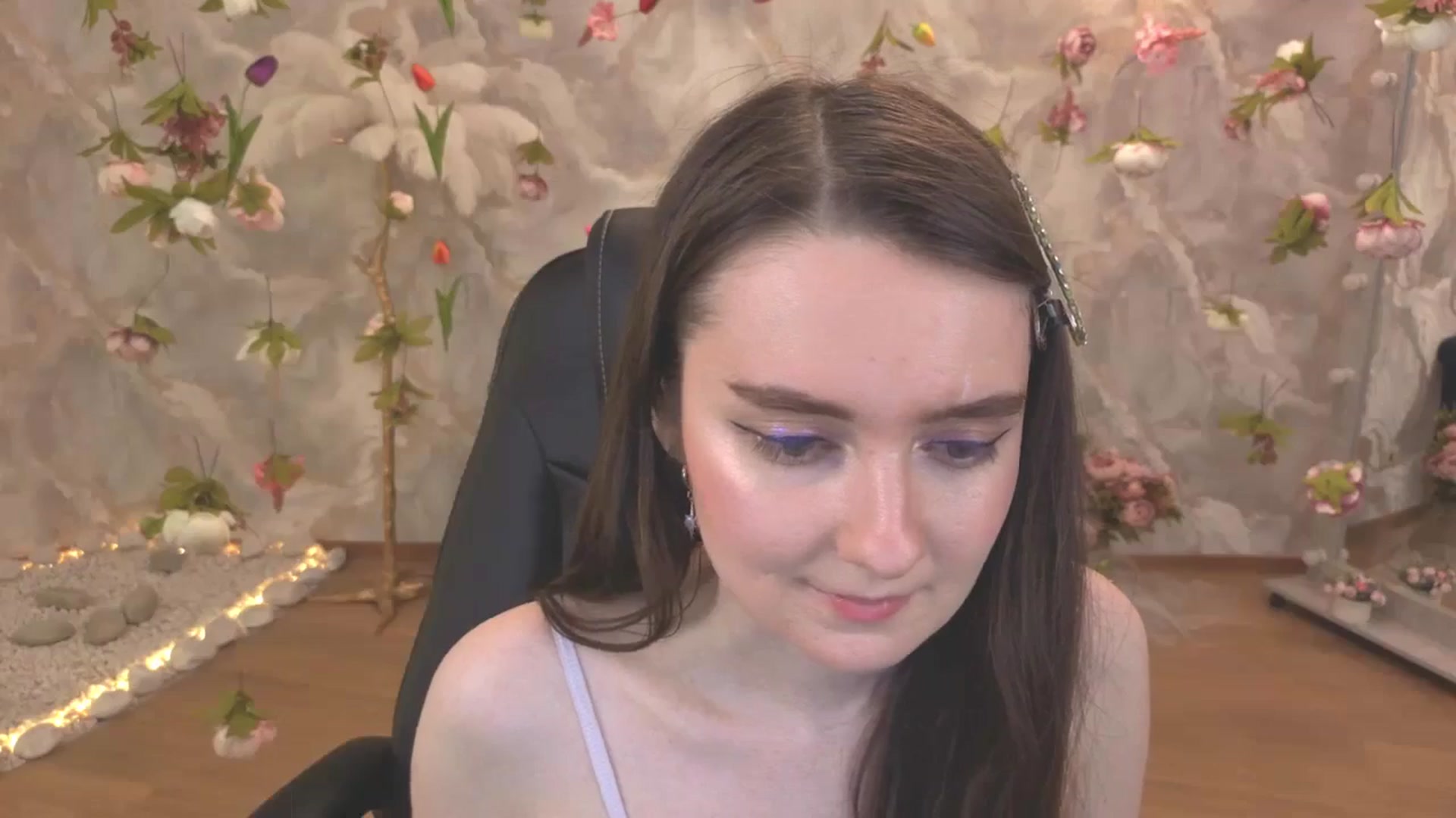 Gallery image thumbnail from Milim_Nava's myfreecams stream on, 05/06/2026, 12:55 image 12 of 20