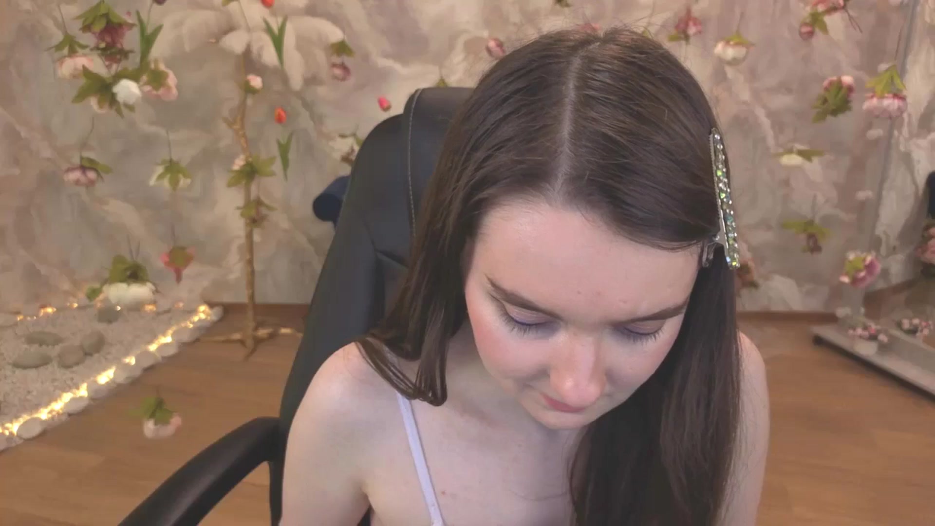 Gallery image thumbnail from Milim_Nava's myfreecams stream on, 05/06/2026, 12:55 image 14 of 20