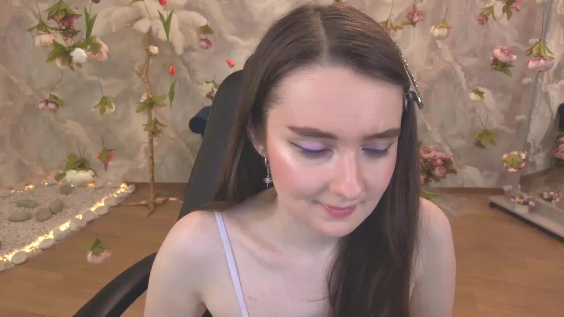 Gallery image thumbnail from Milim_Nava's myfreecams stream on, 05/06/2026, 12:55 image 16 of 20