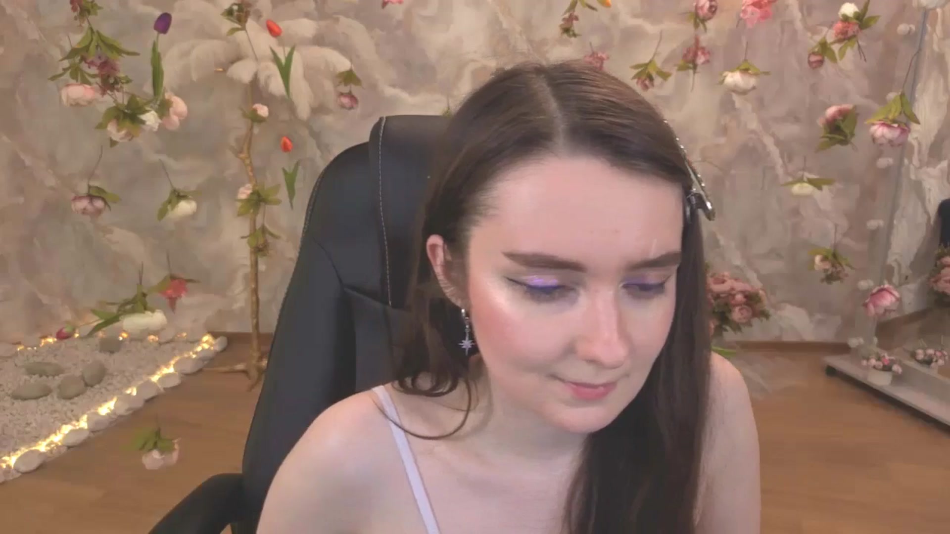 Gallery image thumbnail from Milim_Nava's myfreecams stream on, 05/06/2026, 12:55 image 8 of 20