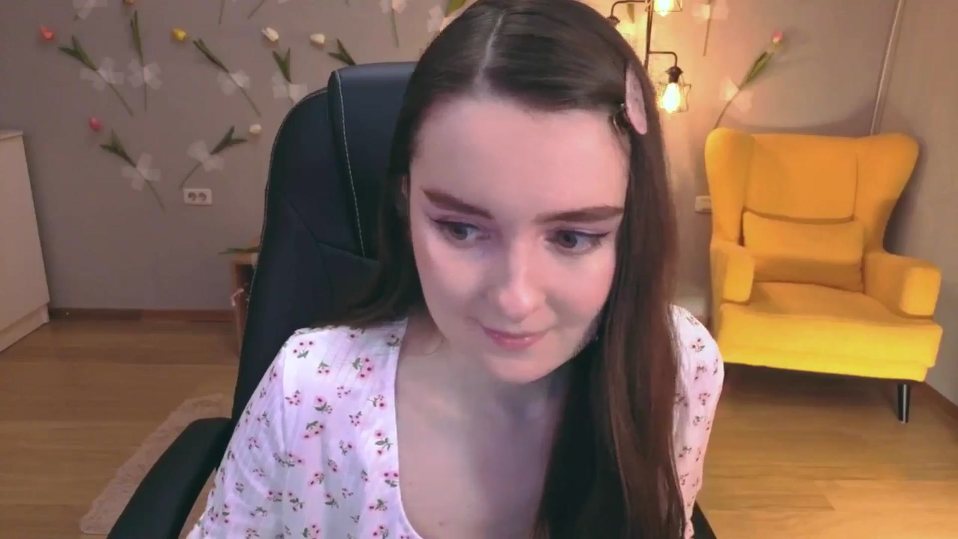 Gallery image thumbnail from Milim_Nava's myfreecams stream on, 05/08/2026, 18:53 image 15 of 20
