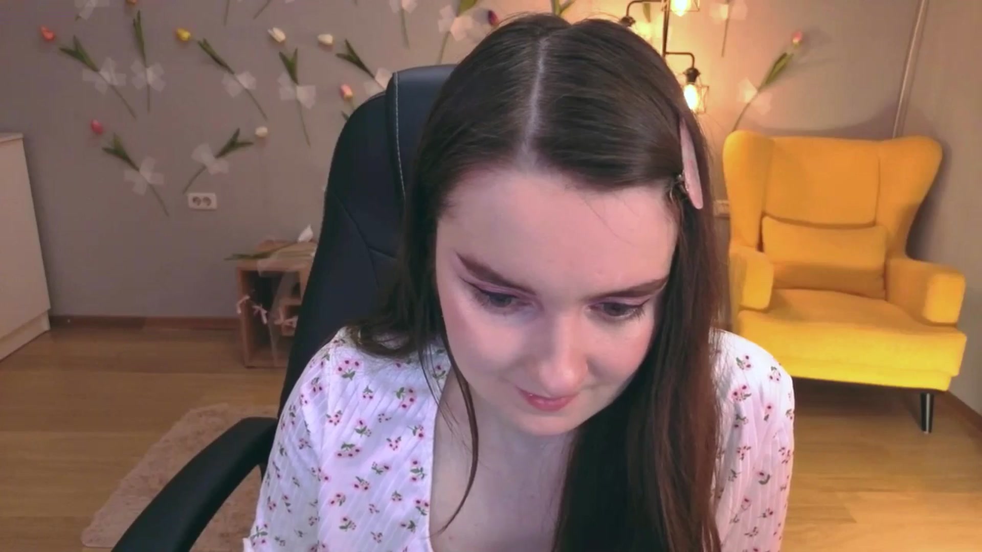 Gallery image thumbnail from Milim_Nava's myfreecams stream on, 05/08/2026, 18:53 image 9 of 20