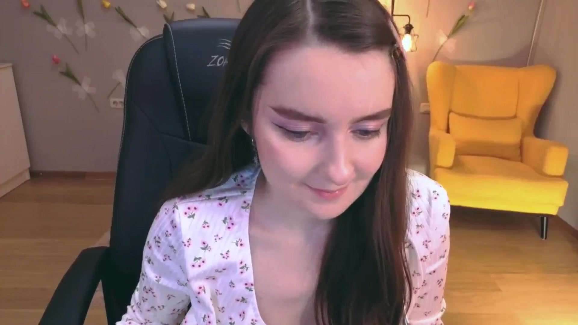Gallery image thumbnail from Milim_Nava's myfreecams stream on, 05/08/2026, 18:53 image 19 of 20