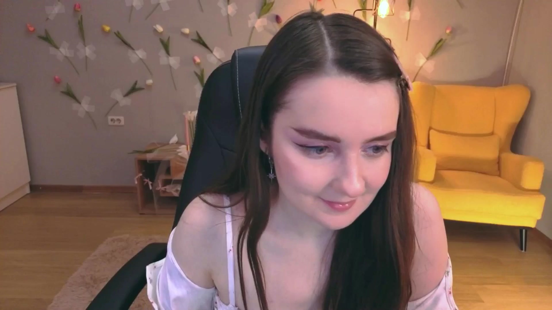 Gallery image thumbnail from Milim_Nava's myfreecams stream on, 05/08/2026, 18:53 image 1 of 20