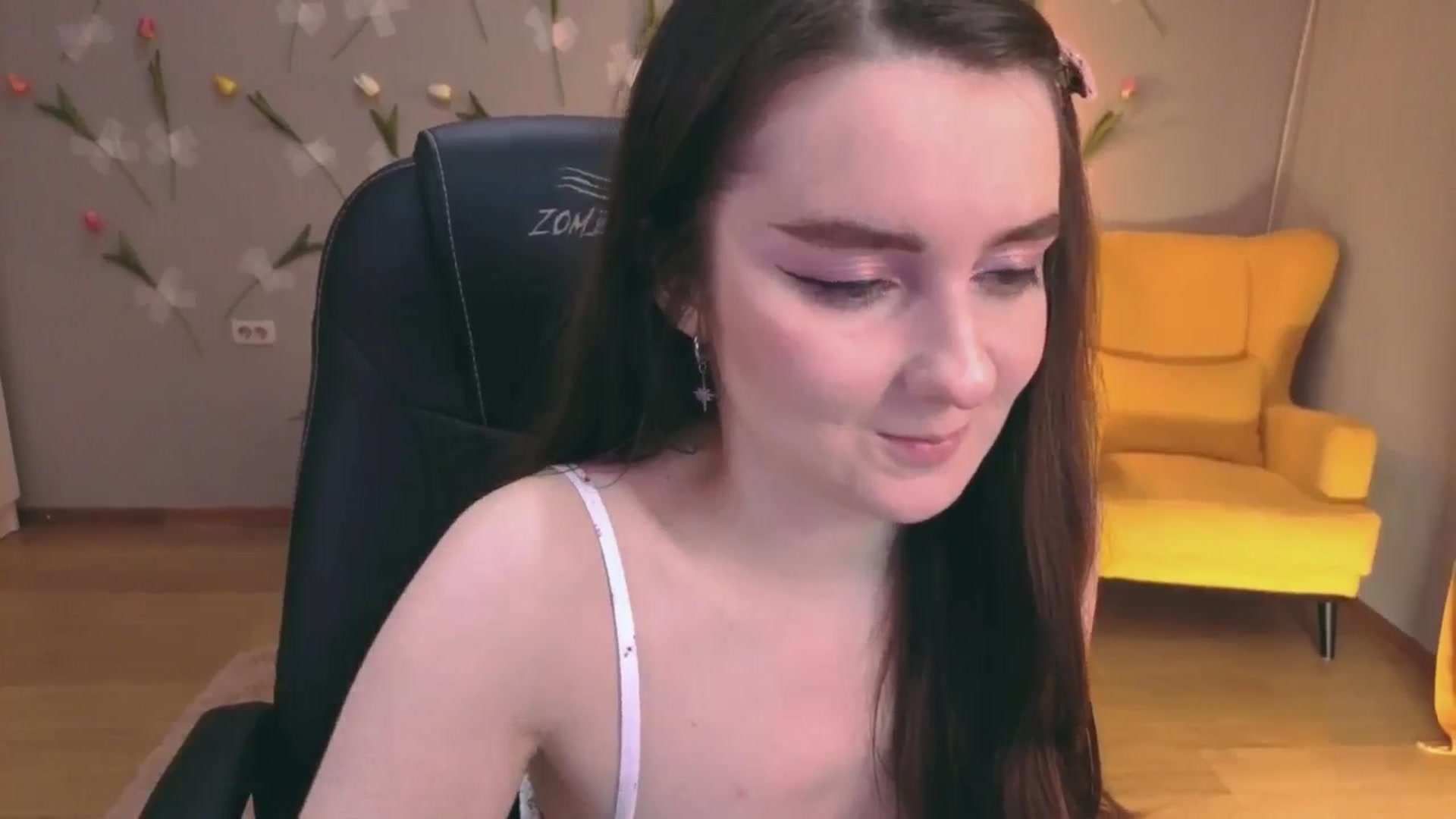 Gallery image thumbnail from Milim_Nava's myfreecams stream on, 05/08/2026, 19:47 image 14 of 20