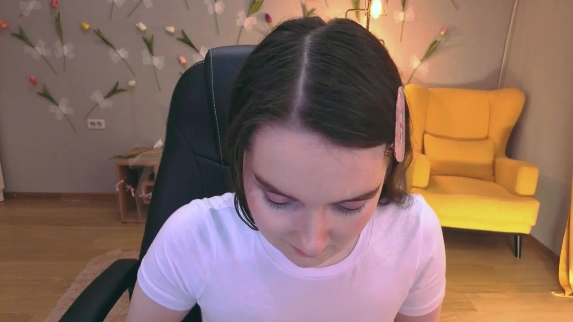 Gallery image thumbnail from Milim_Nava's myfreecams stream on, 05/09/2026, 24:52 image 13 of 20