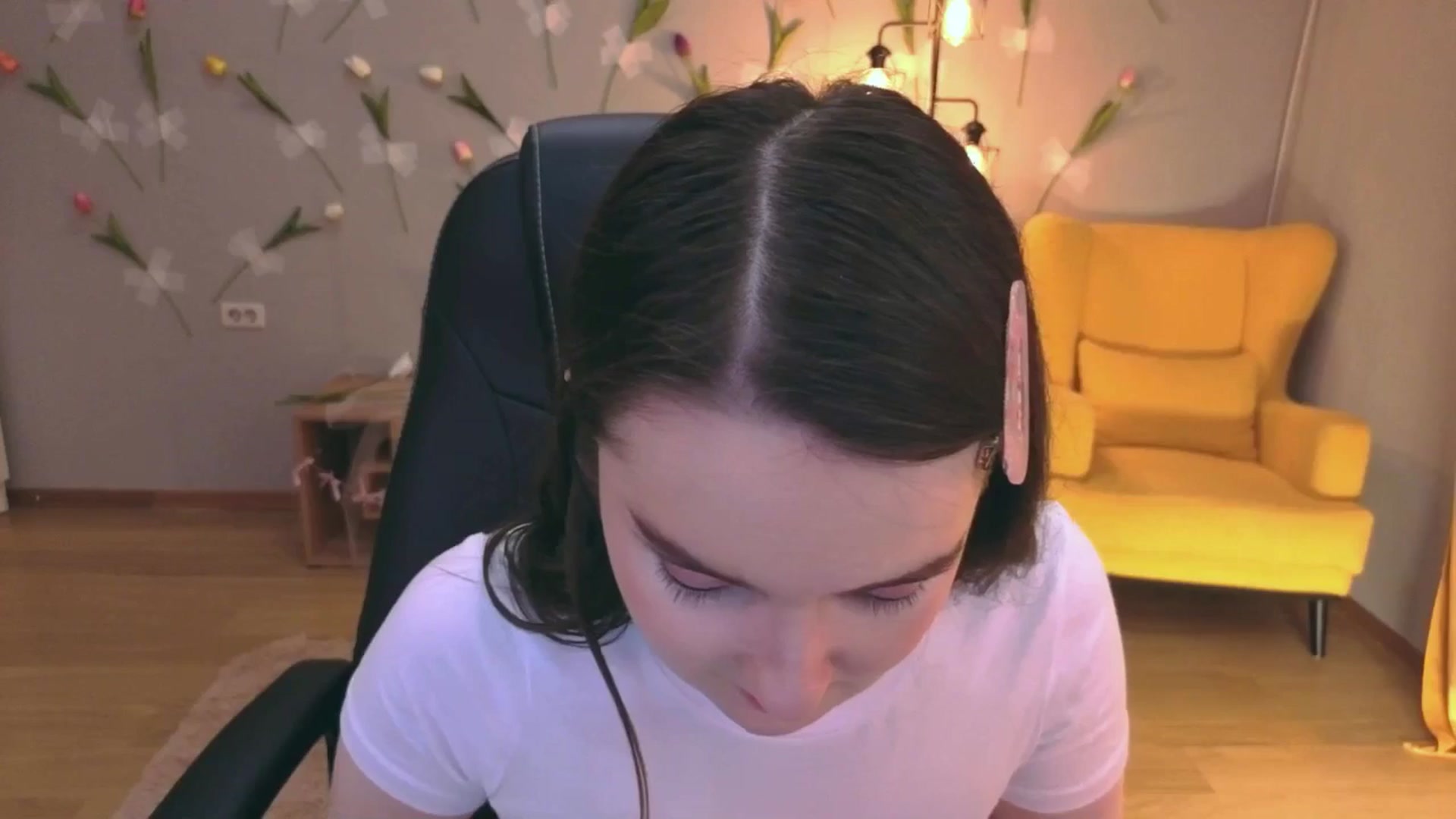 Gallery image thumbnail from Milim_Nava's myfreecams stream on, 05/09/2026, 24:52 image 16 of 20