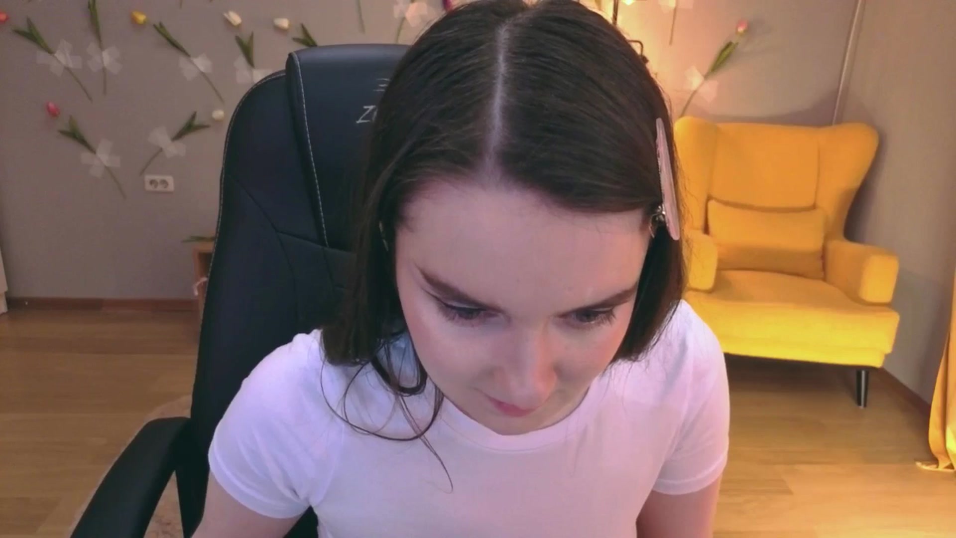 Gallery image thumbnail from Milim_Nava's myfreecams stream on, 05/09/2026, 24:52 image 2 of 20