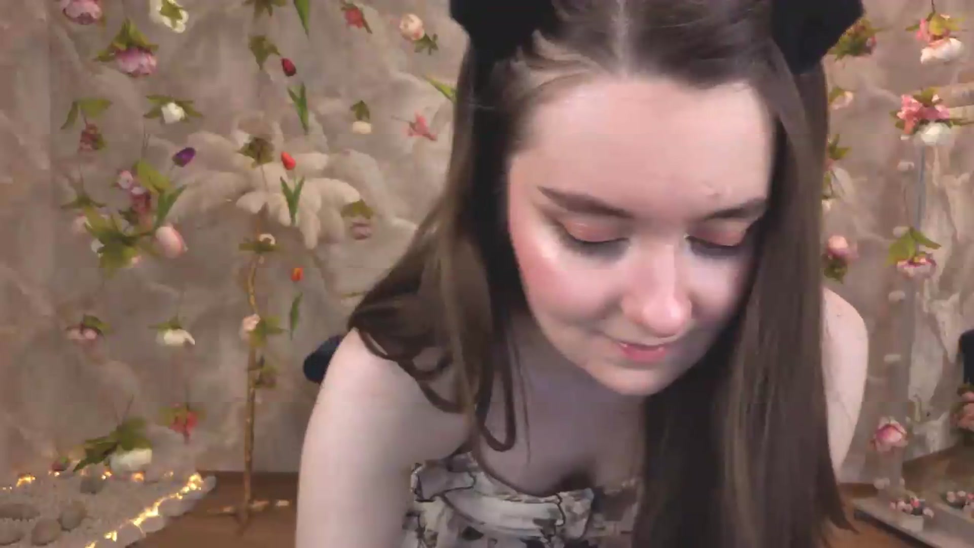 Gallery image thumbnail from Milim_Nava's myfreecams stream on, 05/09/2026, 19:02 image 5 of 20
