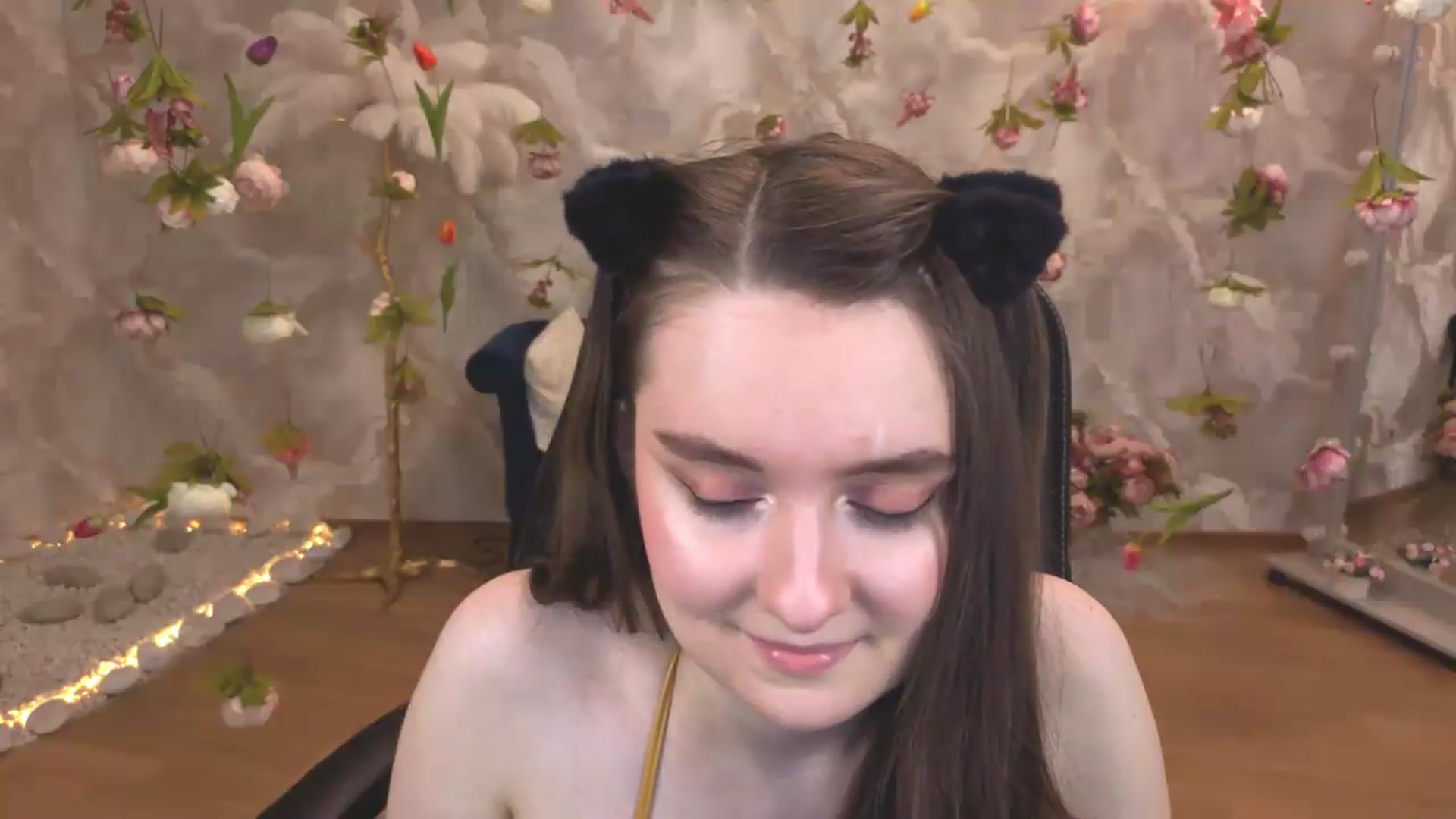Gallery image thumbnail from Milim_Nava's myfreecams stream on, 05/09/2026, 21:27 image 15 of 20
