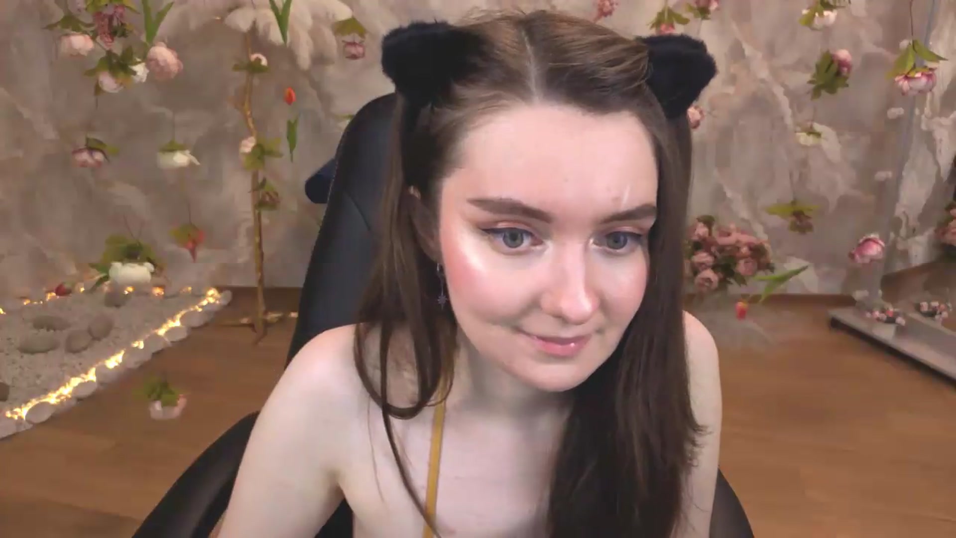Gallery image thumbnail from Milim_Nava's myfreecams stream on, 05/09/2026, 21:27 image 17 of 20