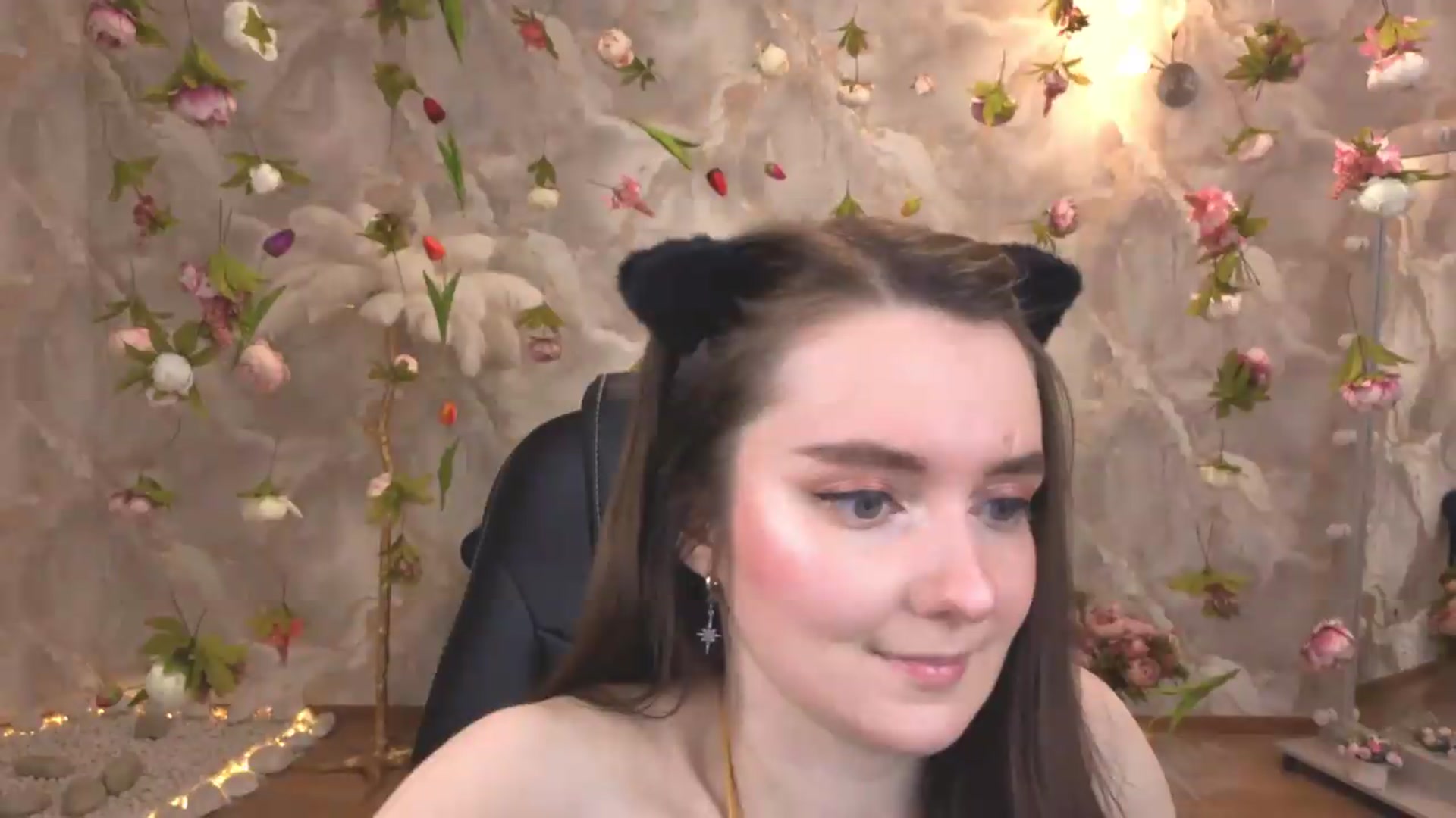 Gallery image thumbnail from Milim_Nava's myfreecams stream on, 05/09/2026, 21:27 image 8 of 20