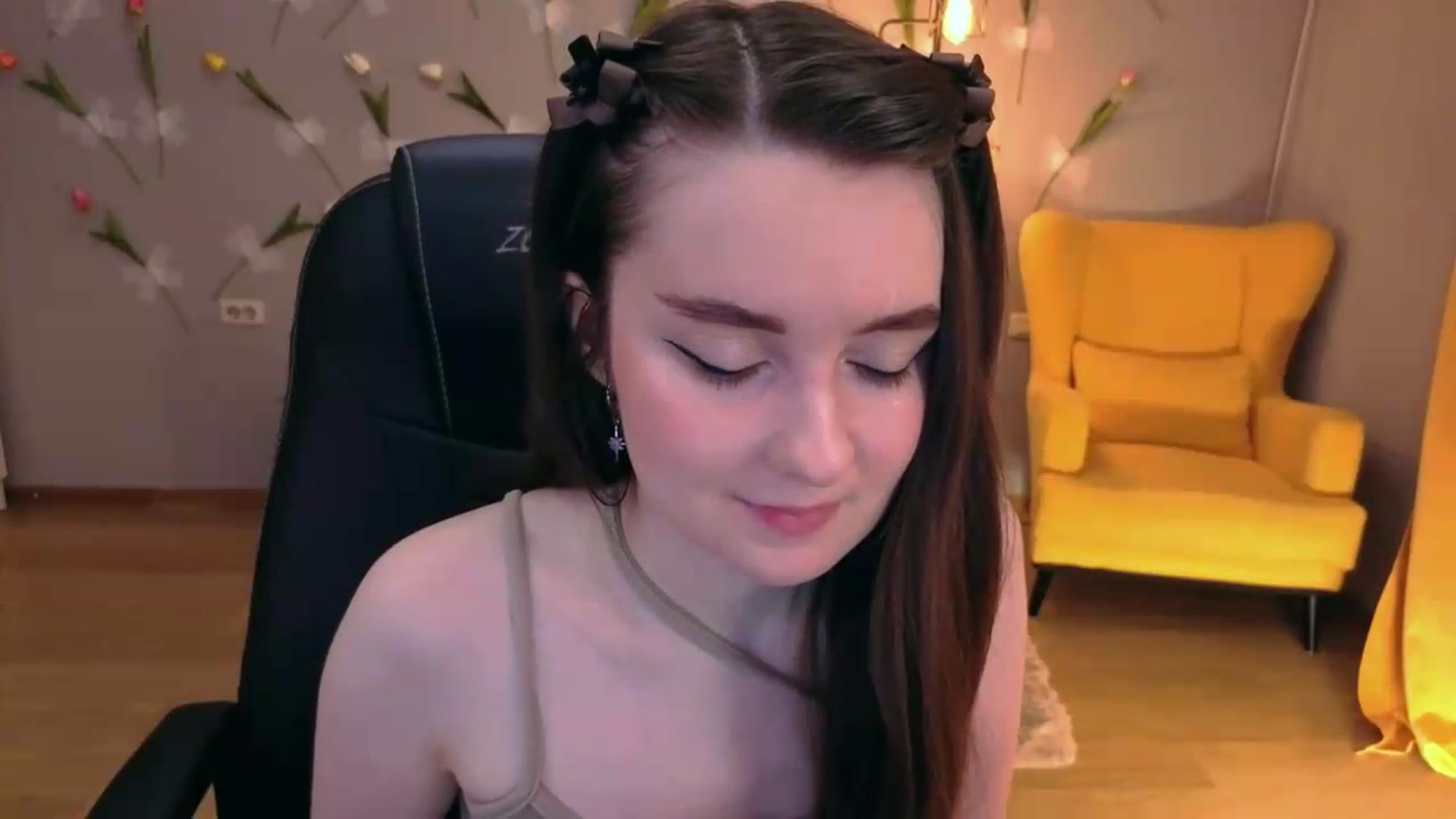 Gallery image thumbnail from Milim_Nava's myfreecams stream on, 05/10/2026, 19:28 image 8 of 20