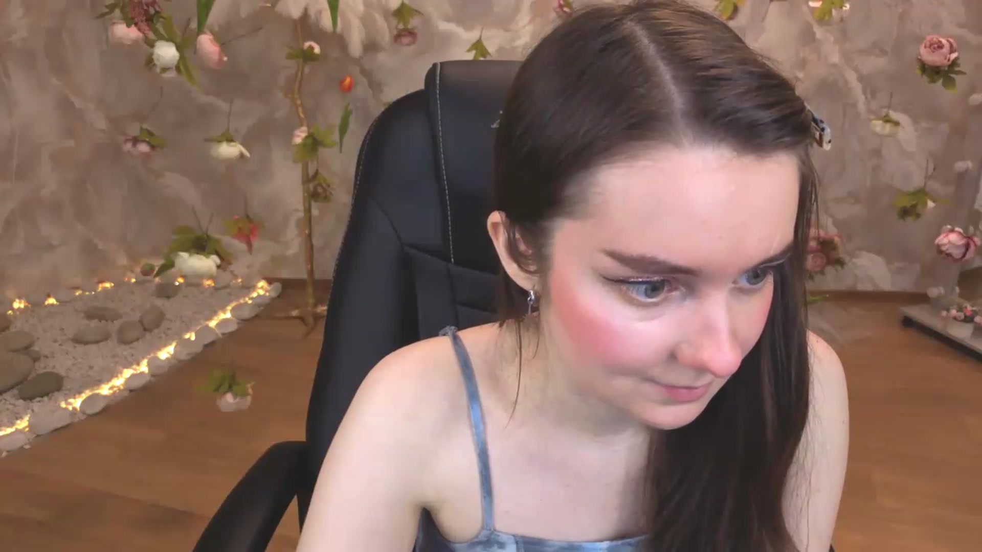 Gallery image thumbnail from Milim_Nava's myfreecams stream on, 05/11/2026, 18:43 image 2 of 20