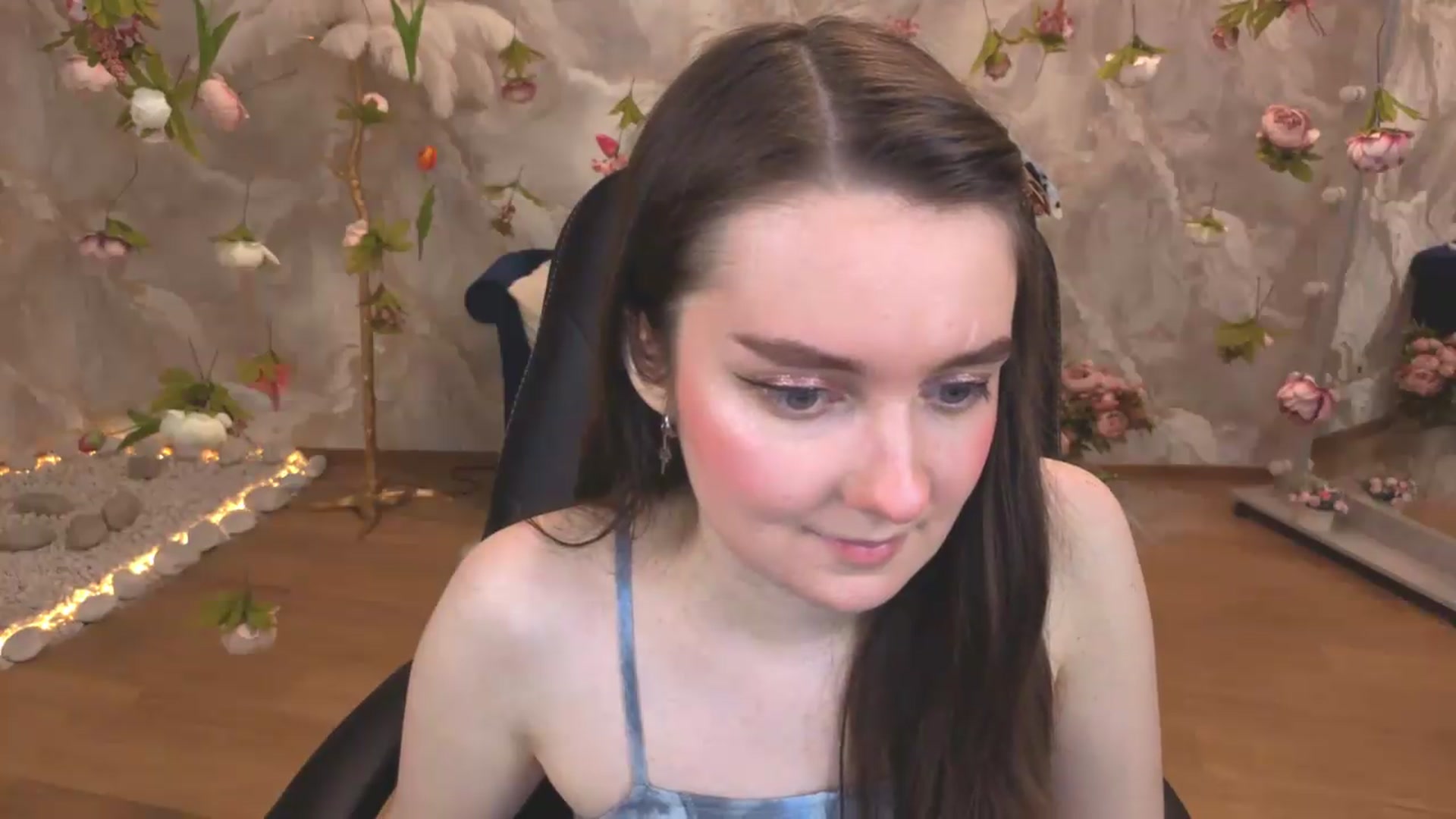 Gallery image thumbnail from Milim_Nava's myfreecams stream on, 05/11/2026, 18:43 image 19 of 20