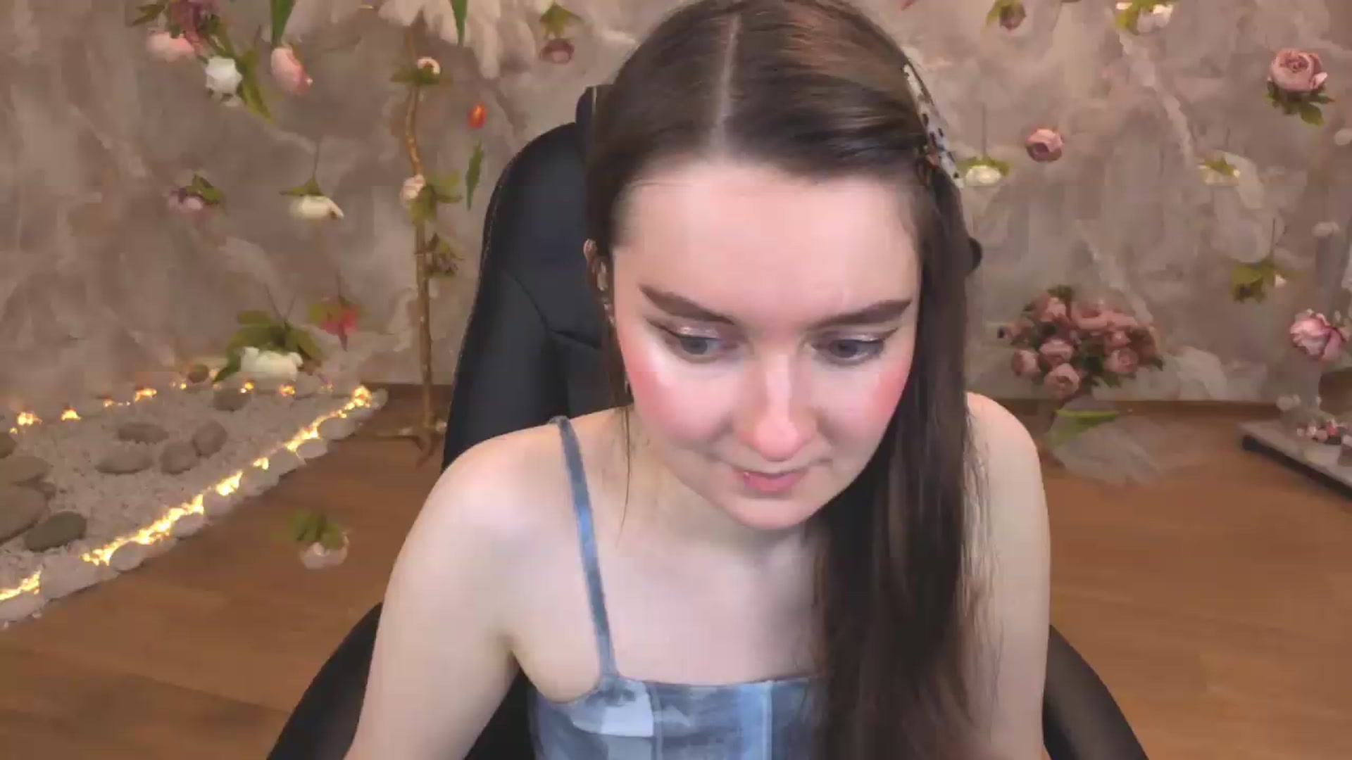 Gallery image thumbnail from Milim_Nava's myfreecams stream on, 05/11/2026, 18:43 image 1 of 20