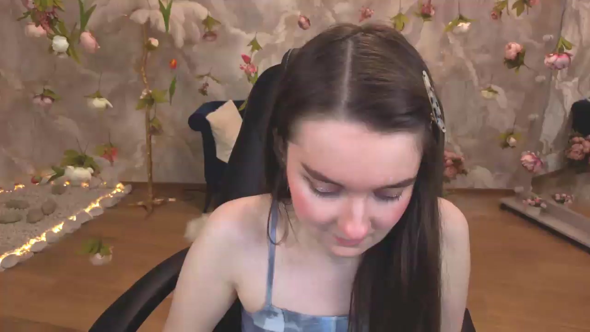 Gallery image thumbnail from Milim_Nava's myfreecams stream on, 05/11/2026, 18:43 image 14 of 20