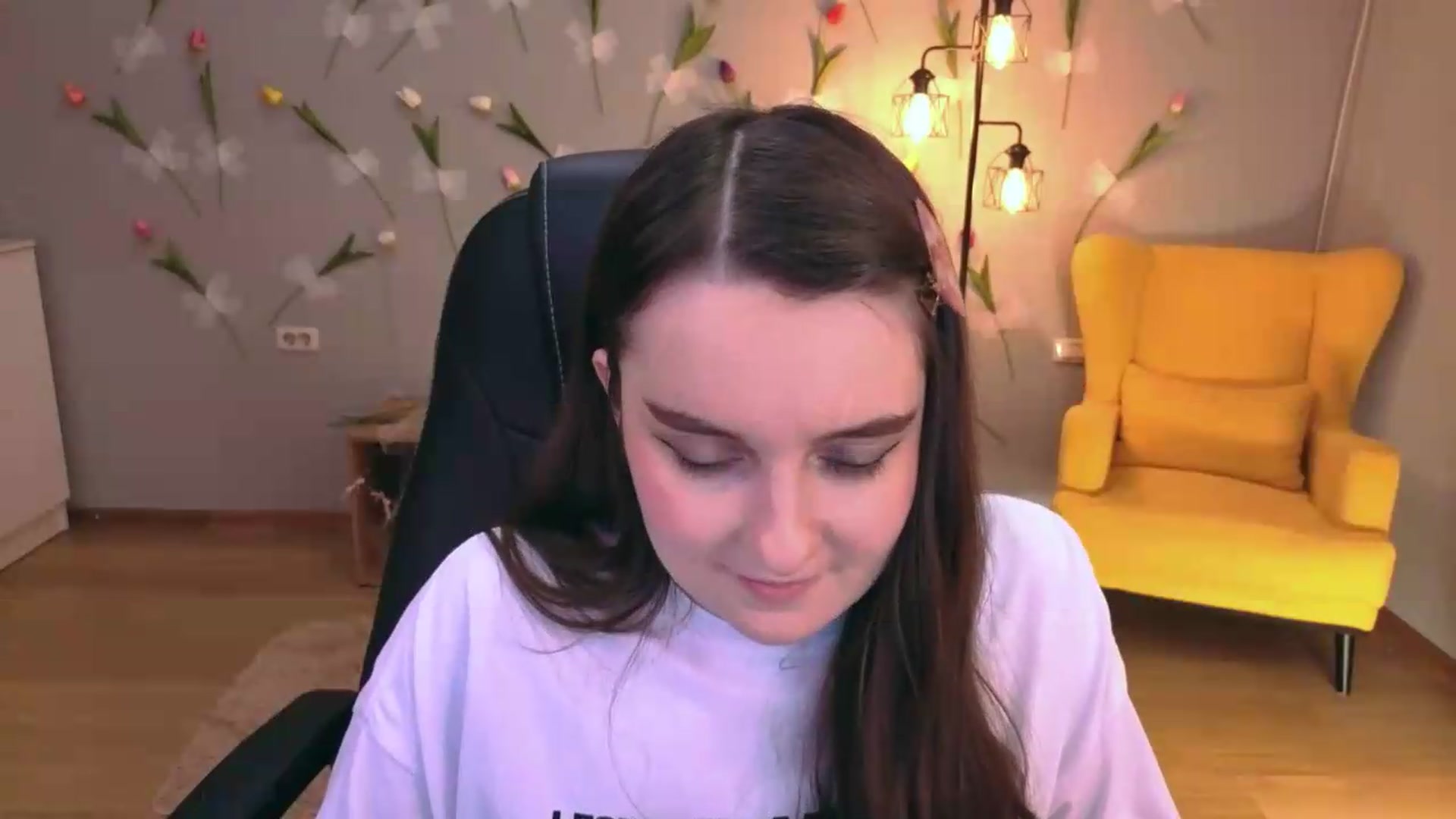 Gallery image thumbnail from Milim_Nava's myfreecams stream on, 05/12/2026, 21:29 image 16 of 20