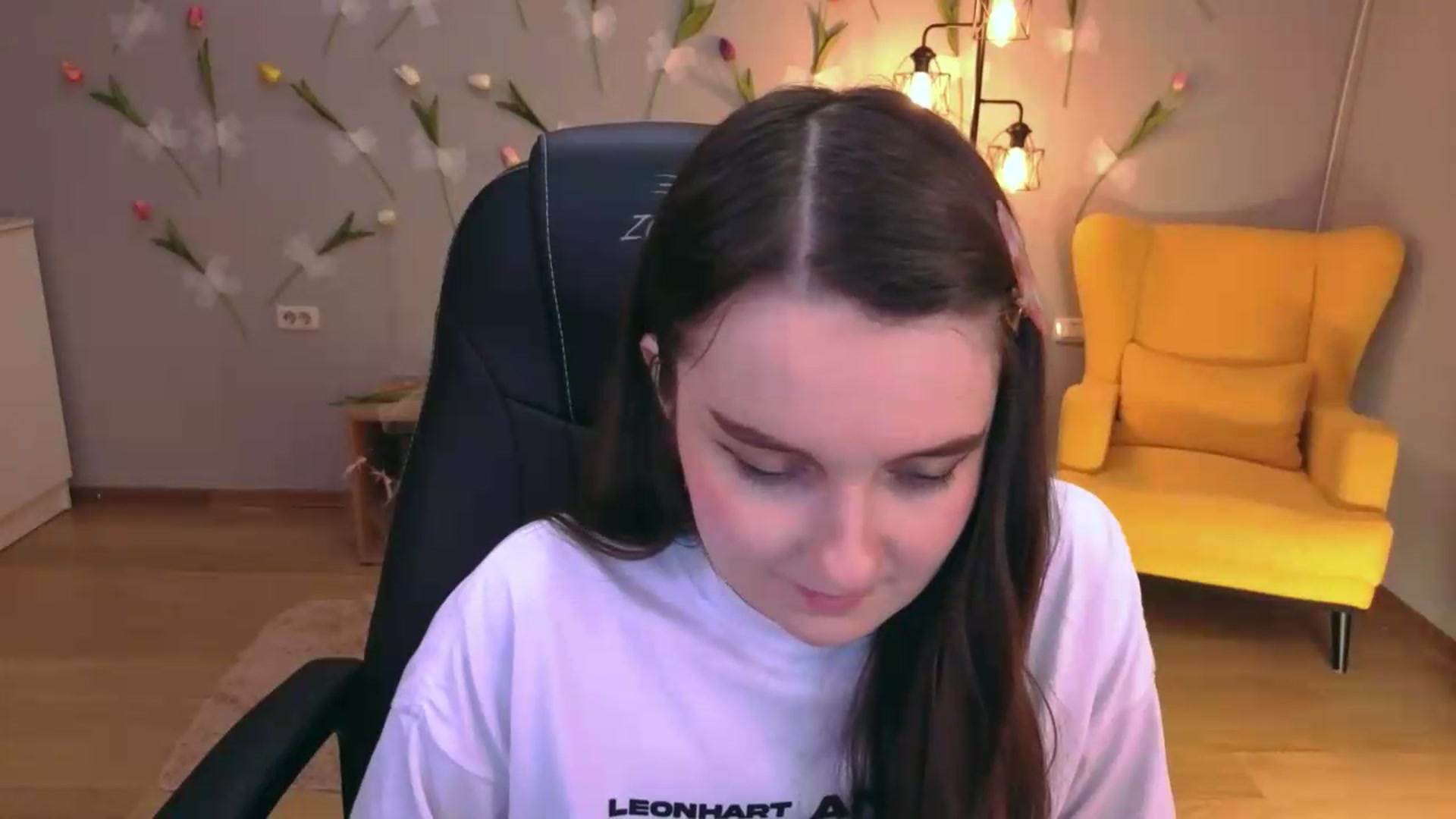 Gallery image thumbnail from Milim_Nava's myfreecams stream on, 05/12/2026, 21:29 image 12 of 20